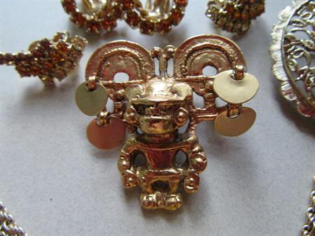 Vintage Jewelry Lot Pins Earrings