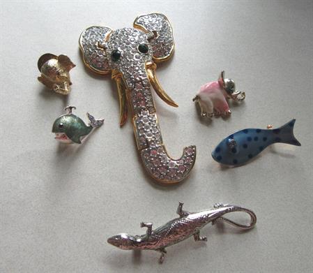 Vintage Pin Lot Sandor Fish Lizard Newer LARGE Rhinestone Articulated Elephant Pin Figural 