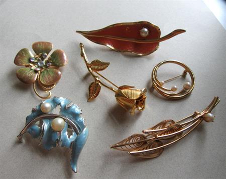 Vintage Pin Lot Rose Florals