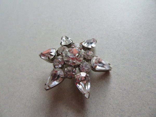 Vintage Austria Rhinestone Star Pin 