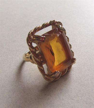 Vintage 1970's Sarah Coventry Wild Honey Amber Glass Adjustable Ring Costume Jewelry