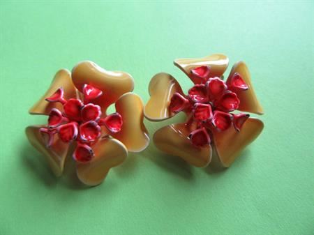 Vintage 1960's Mod Flower Clip Earrings 60's Accessories