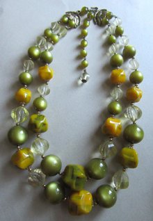 Vintage Bakelite And Lucite Necklace  1950's Jewelry
