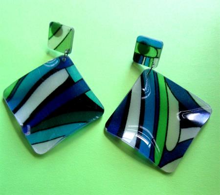 Mod Style Lucite Perced Earrings Trippy 1960's Costume Accessories Go Go