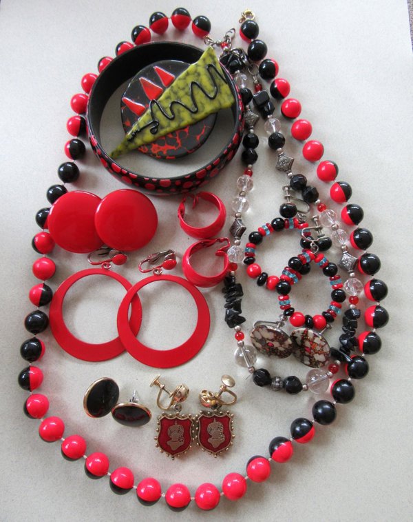 Vintage Jewelry Lot Black and Red 