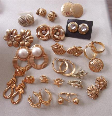 Vintage Gold tone Earrings Lot Pierced and Clips Ons Jewelry Lot