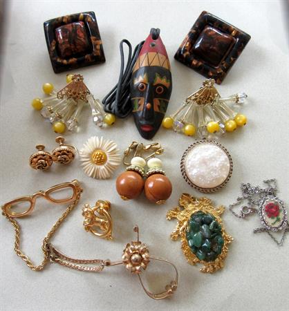 Vintage Jewelry Lot Clip Earrings Tribal Necklace Bone Pin Stone Pendant Glove Clip
