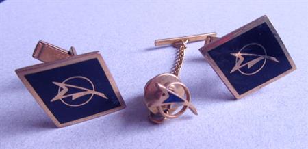Vintage Canadian Pacific Airline Cufflinks and Tie Tac Set  Collectibles Shirt Accessories
