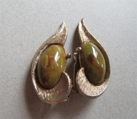 Mid Century Charel Bakelite Clip Earrings Vintage Signed Jewelry