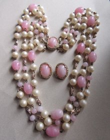 1950's  Pink Glass Faux Pearls Set Vintage Jewelry
