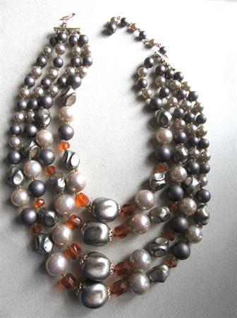 Vintage 1950's Glass Faux Pearl Necklace  
