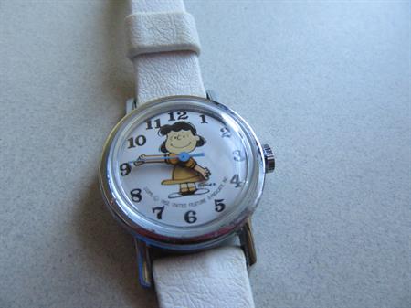 Vintage Peanuts Lucy Wind Wrist Watch Works! Charles Shultz