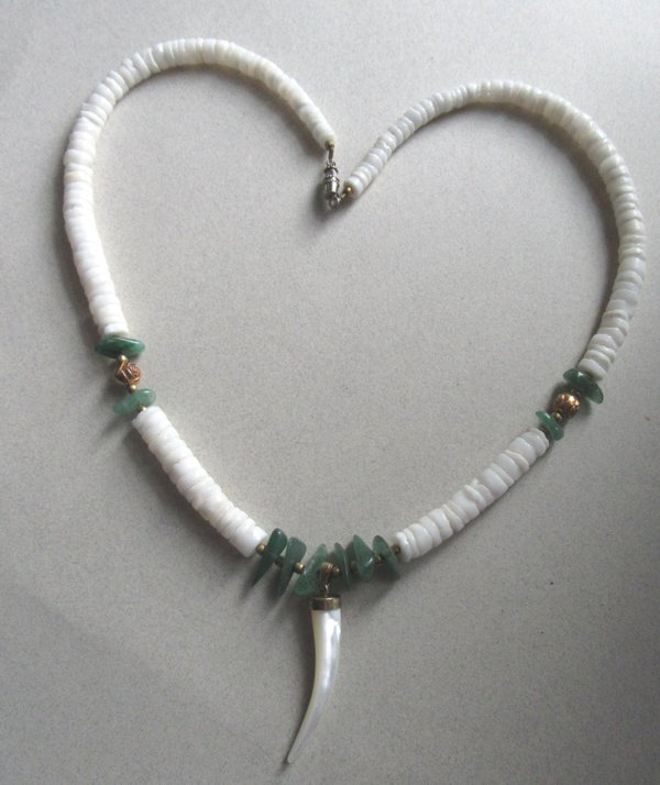 1970's Pucca Shell Necklace Pearl Horn Pendant