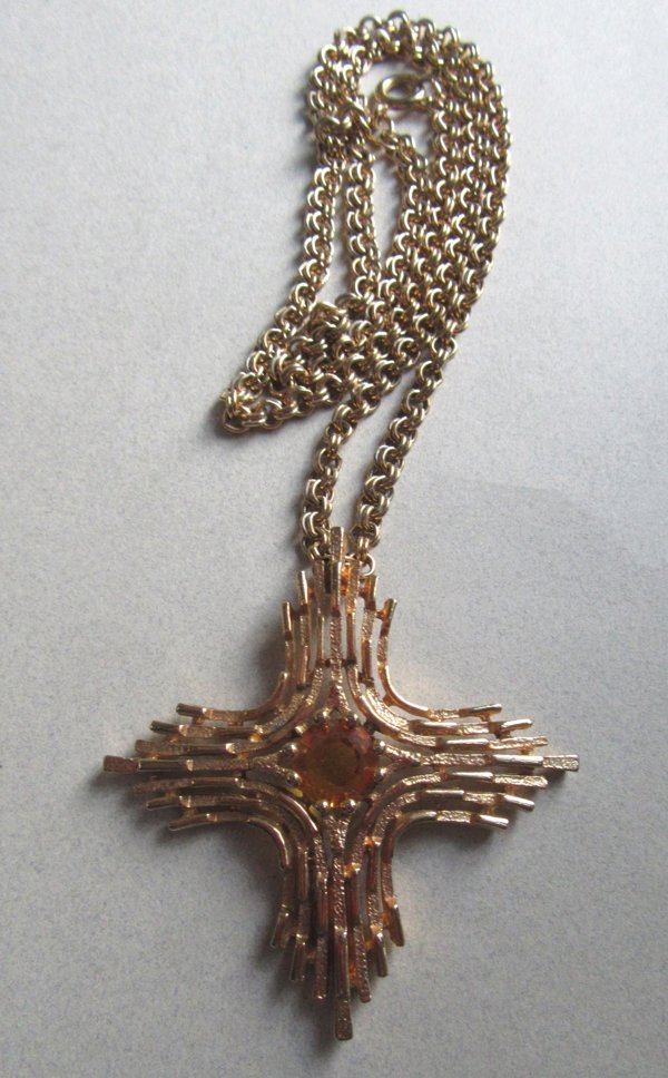 Vintage Sarah Coventry Rhinestone Cross Necklace Signed Jewelry 