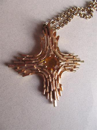 Vintage Sarah Coventry Amber Rhinestone Baroque  Cross Pendant Necklace Signed Jewelry Christian 