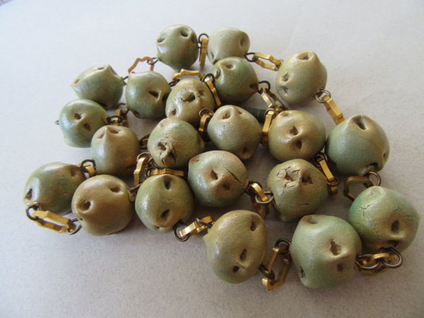 Vintage Very Unusual Green Necklace 