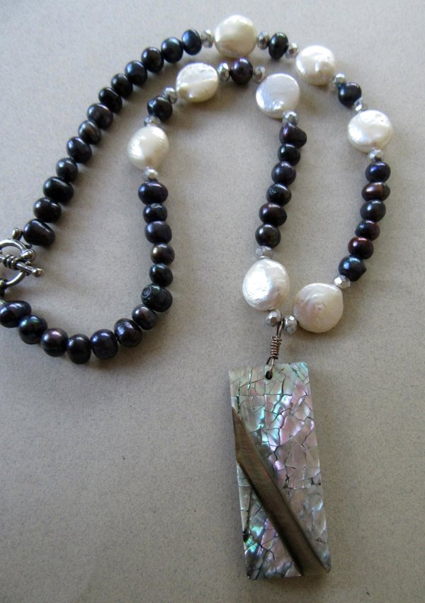 Genuine Freshwater and Coin Pearl Necklace Abalone Pendant