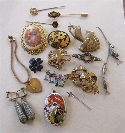 Vintage Jewelry Lot Pins Zentall Damascene Heart And Key Bracelet Cloisonné Locket and More