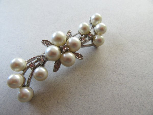 Vintage Faux Pearl Rhinestone Pin Something Old Bridal