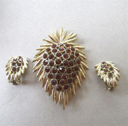 Vintage Brown Rhinestone Spikey Pin and Clip Earrings Set