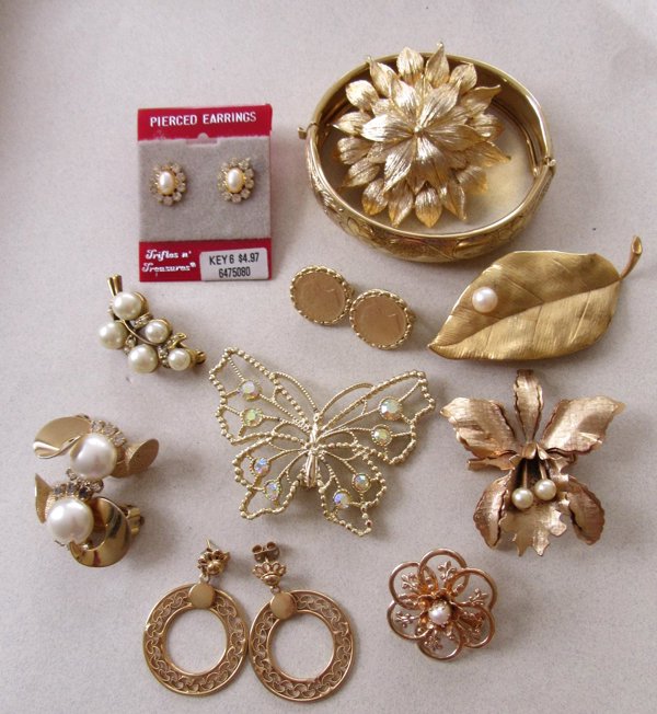Vintage Jewelry Lot Pins Earrings  Bangle