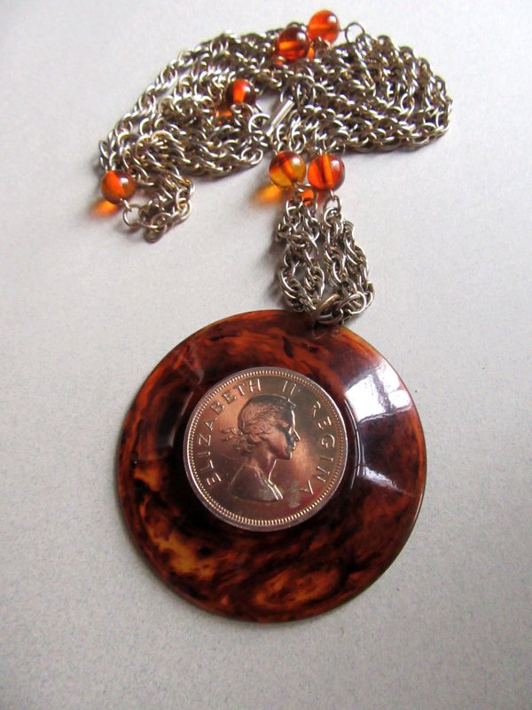 Vintage Bakelite Queen Elizabeth Pendant Necklace Tortoise