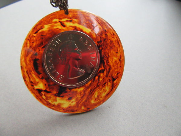 Vintage Bakelite Queen Elizabeth Pendant Necklace Tortoise
