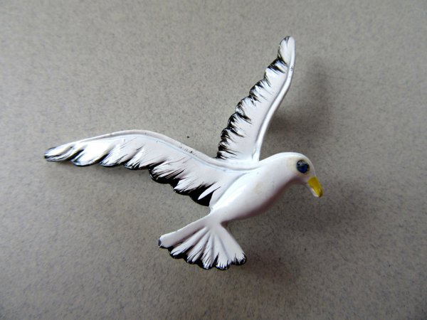 Vintage 1970's Seagull Pin Gerry's Signed Vintage Jewelry Figural