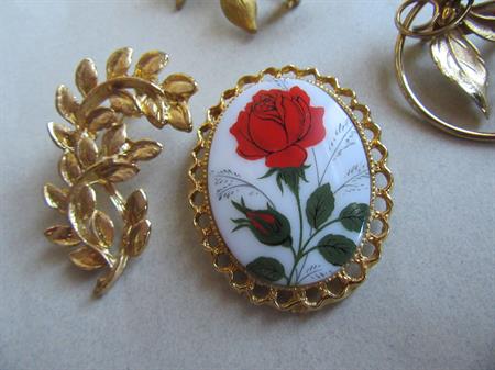 Vintage Pin Lot Brooches