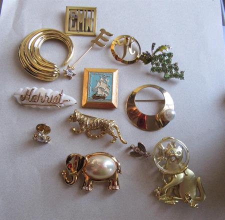 Vintage Brooch Lot Figural Pins 