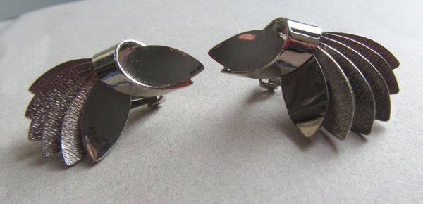 1950's Silver Fan Clip Earrings Vintage Jewelry