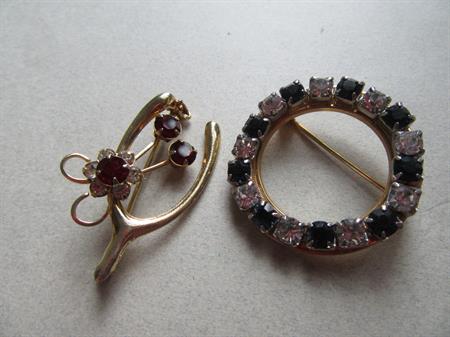 Vintage Rhinestone Pins Wishbone and Wreath Brooch