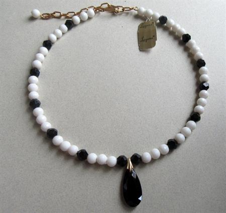 Vintage Laguna Black and White Wire Choker Necklace with Tag