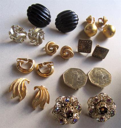 Vintage Earrings Lot ost Signed Trifari Napier Sarah Coventry