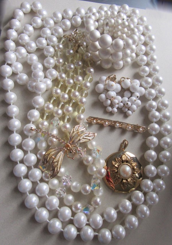Vintage and Up Jewelry Lot Faux And Genuine Pearls Dragonfly