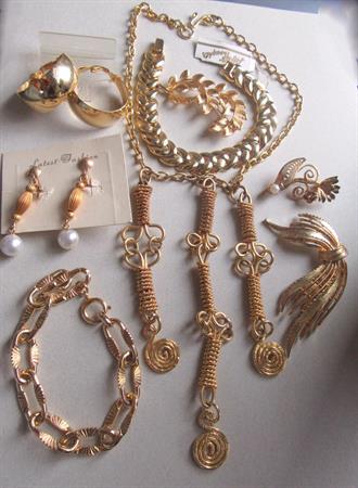 Vintage Jewelry Lot Egyptian Revival Necklace Earrings Pins Bracelet