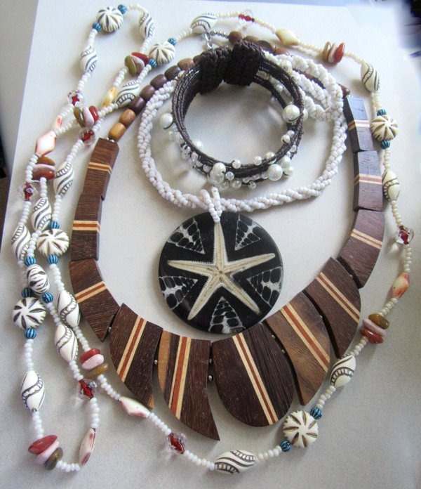 Vintage 1970' -80's Necklace Lot