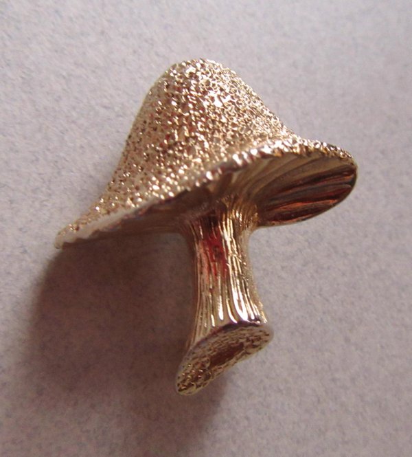 Vintage Tiny Mod Mushroom Pin Shroom