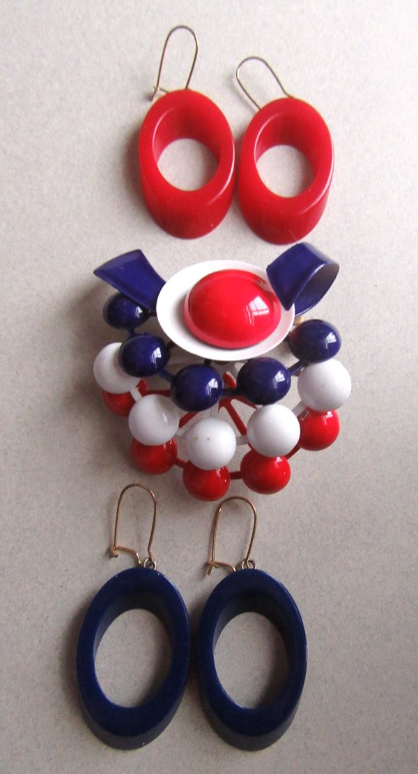 Vintage Mod Jewelry Lot Pin and Pierced Earrings