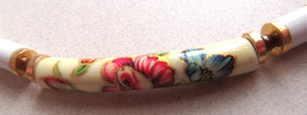 1960's  Mod Floral Transfer Lucite Choker Necklace Japan