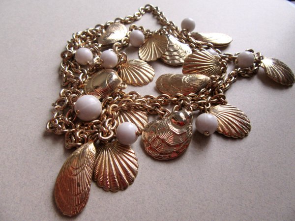 Vintage Sea Shell Charms Chain Necklace 