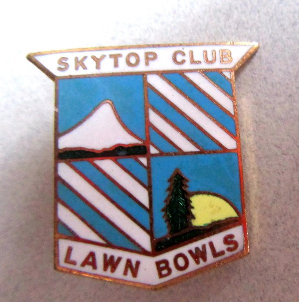 Vintage Skytop Club Lawn Bowls Enameled Pin Collectibles