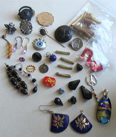 Vintage And Up  Lot Doo Dads and Odd Jewelry Parts