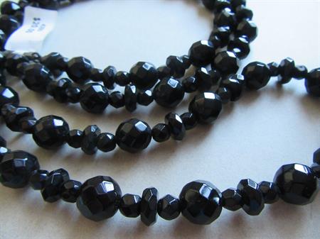 Black Glass Necklace Beads 40