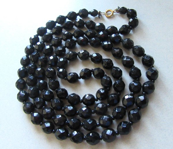 Vintage Faceted Black Glass Necklace