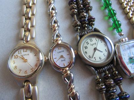Vintage Ladies Wrist Watch Lot Lorus Non Working