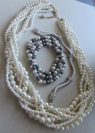 Faux Pearl Necklace nad Bracelets lot