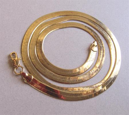 Gold Tone Snake Chain Necklace Travel Safe Jewelry