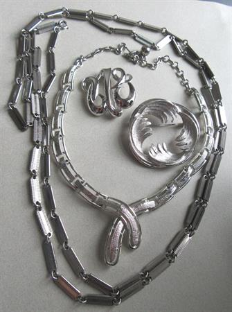 Vintage Jewelry Lot Pastelli Monet Pins Brooches Signed Jewelry