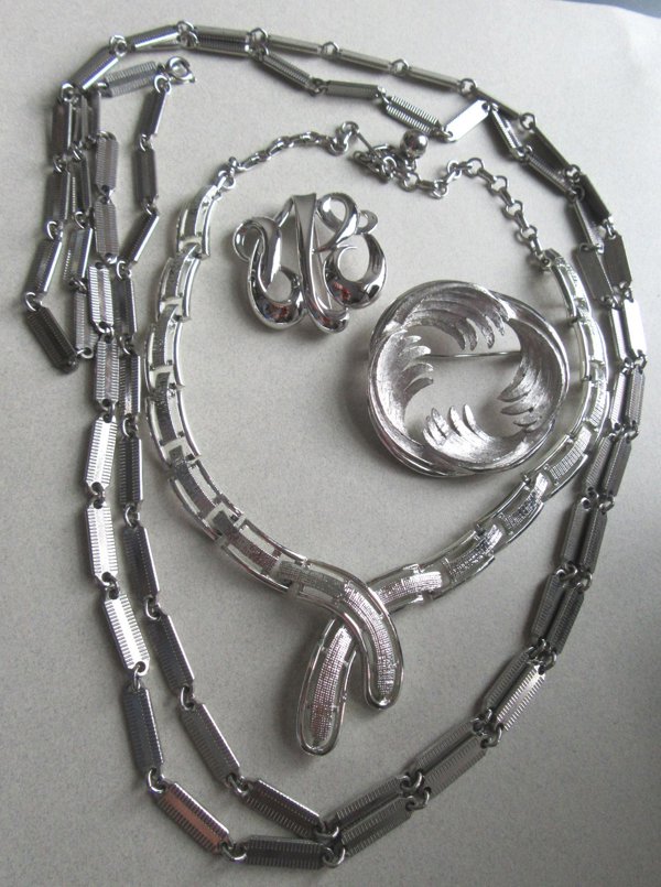 Vintage Jewelry Lot Pastelli Monet Pins Brooches Signed Jewelry